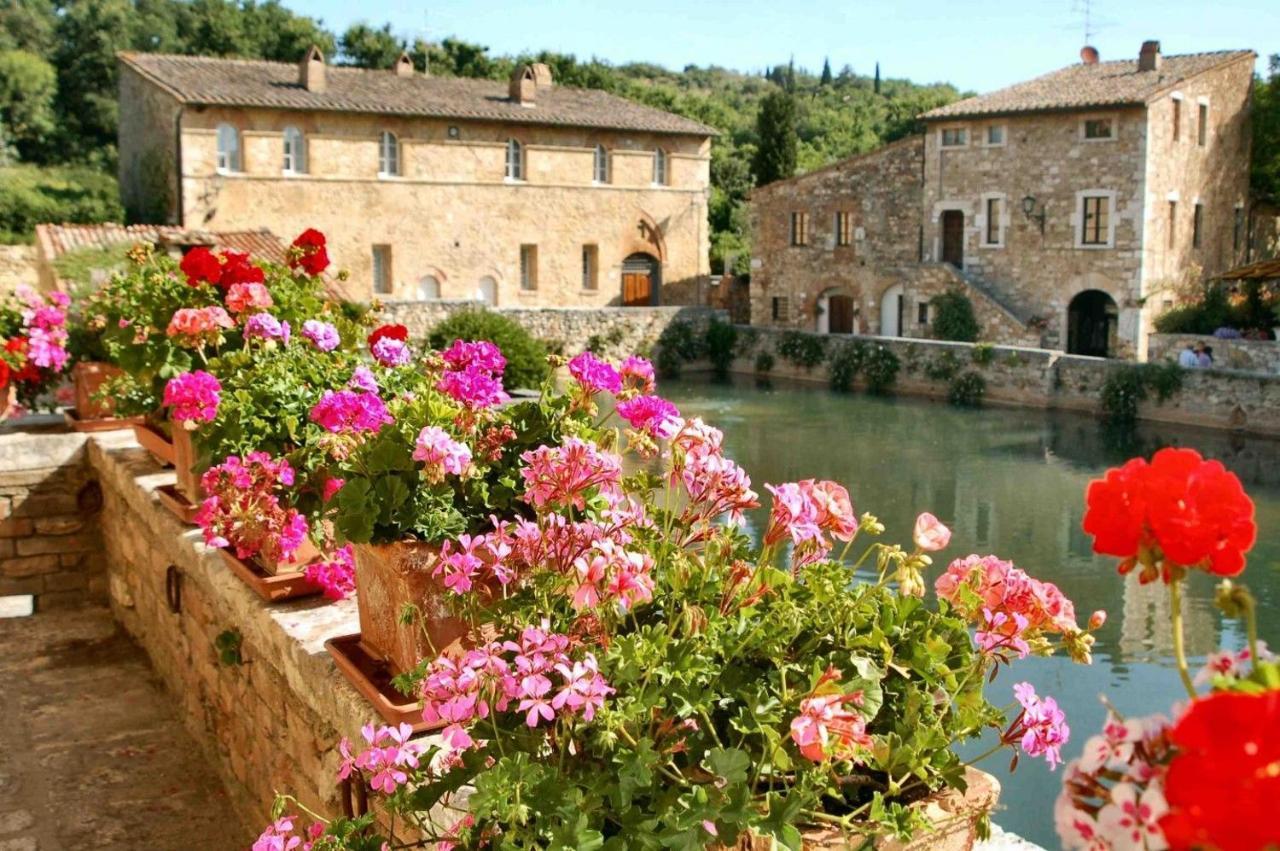 Camera La Margherita San Quirico d'Orcia Exterior photo